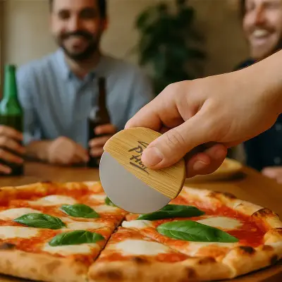 Corta Pizza Mass personalizado con tu logo