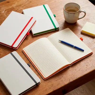 Cuaderno Delta personalizado con tu logo